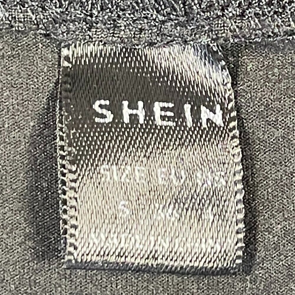 Shein Black Long Sleeve Graphic Tee California Adventure Life, Size Small  EUC - Picture 4 of 7